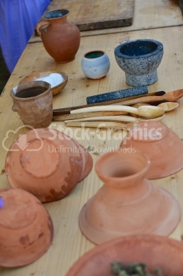  Plates, pots and artifacts made of clay