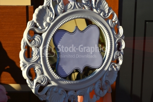Decorative frame with a vintage look