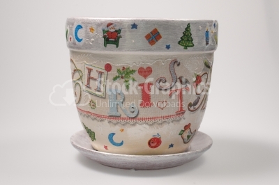 Image of beautiful pot with Christmas paintings
