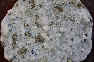 Natural mineral white quartz