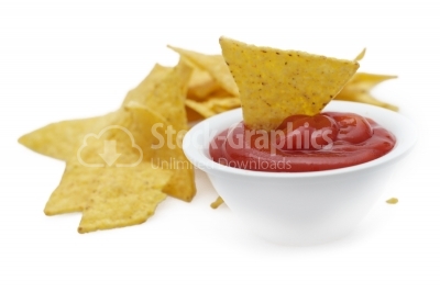 Potato chips with sauce on the table