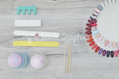 Set manicure with nail file and training solutions